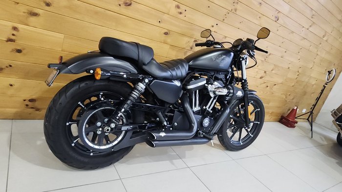 2017 HARLEY-DAVIDSON XL883 IRON 883