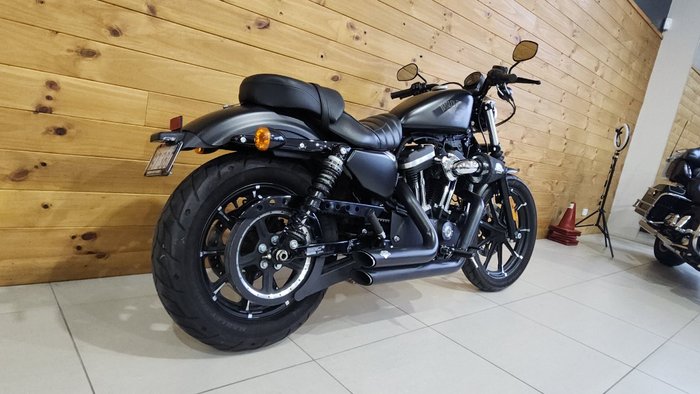 2017 HARLEY-DAVIDSON XL883 IRON 883