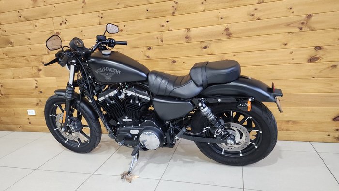 2017 HARLEY-DAVIDSON XL883 IRON 883