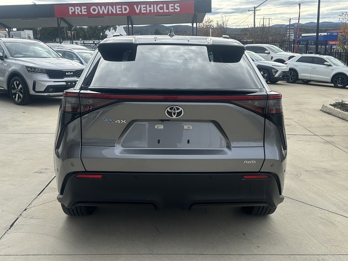 2024 Toyota BZ4X Standard AWD 71.4 kWh Li-ion batt Automatic Wagon