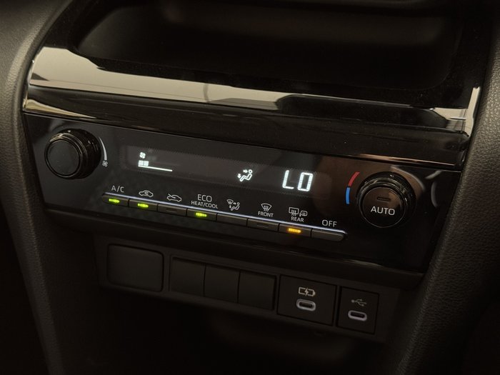 2025 Toyota Yaris Cross GXL