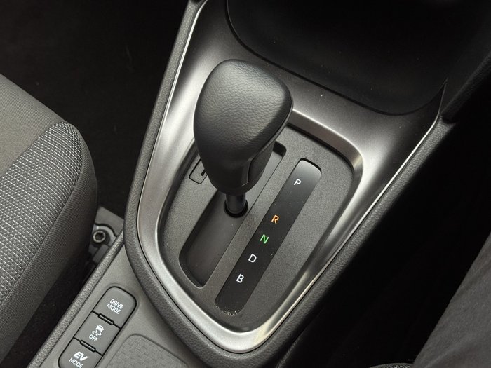 2025 Toyota Yaris Cross GXL