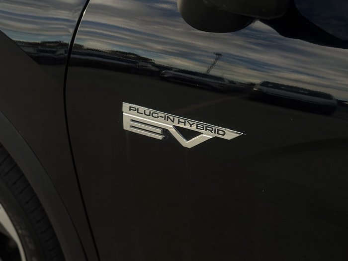 2023 Mitsubishi Eclipse Cross PHEV Exceed