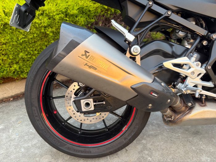 2019 BMW Motorrad S 1000 R SPORT