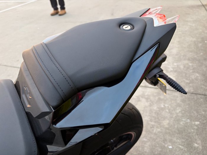 2019 BMW Motorrad S 1000 R SPORT