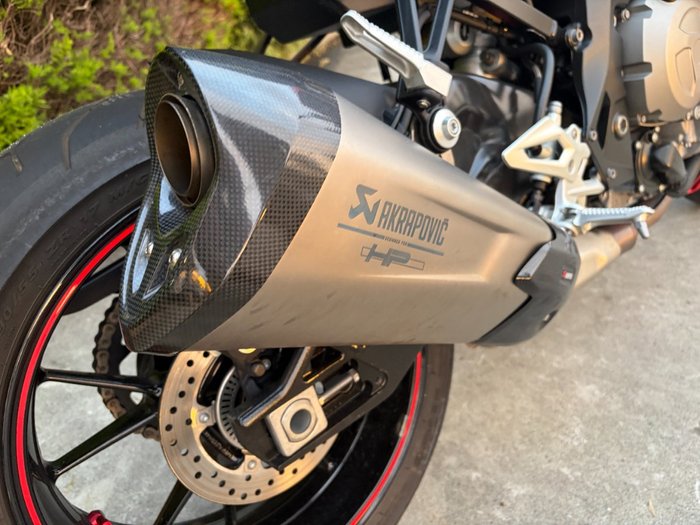 2019 BMW Motorrad S 1000 R SPORT