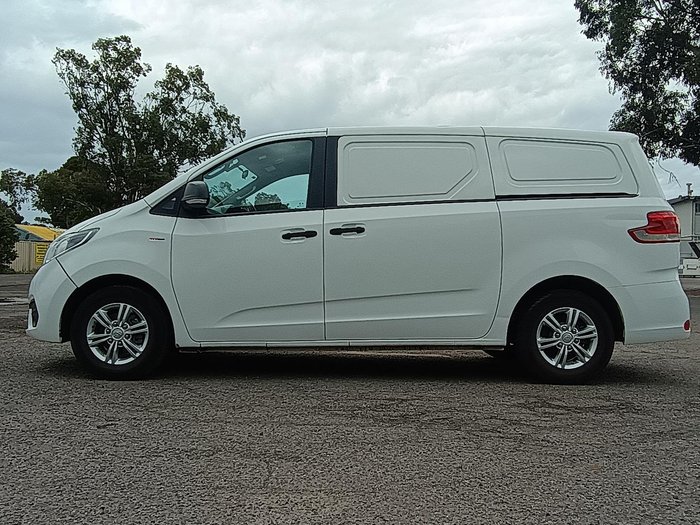 2023 LDV G10 +
