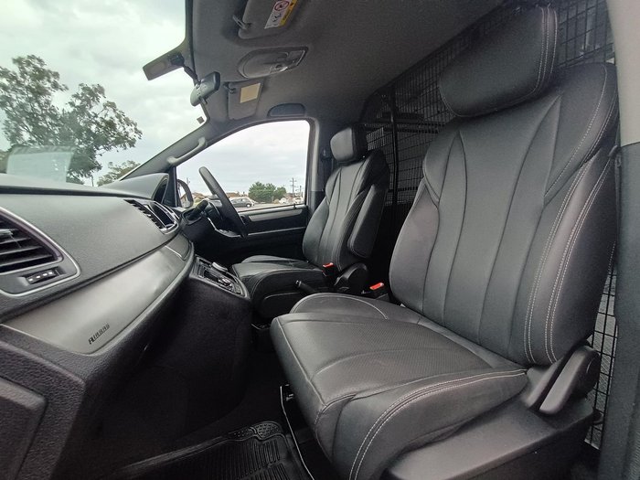 2023 LDV G10 +