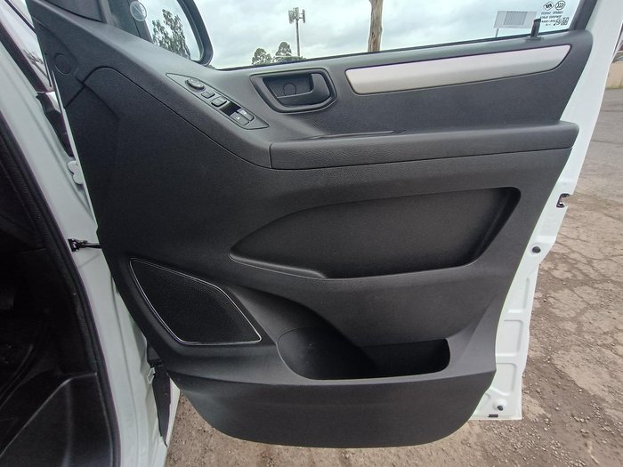 2023 LDV G10 +