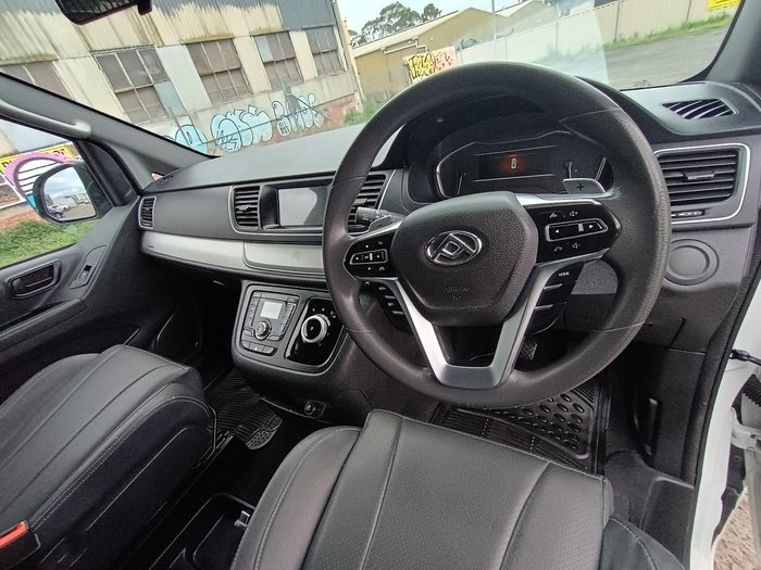 2023 LDV G10 +