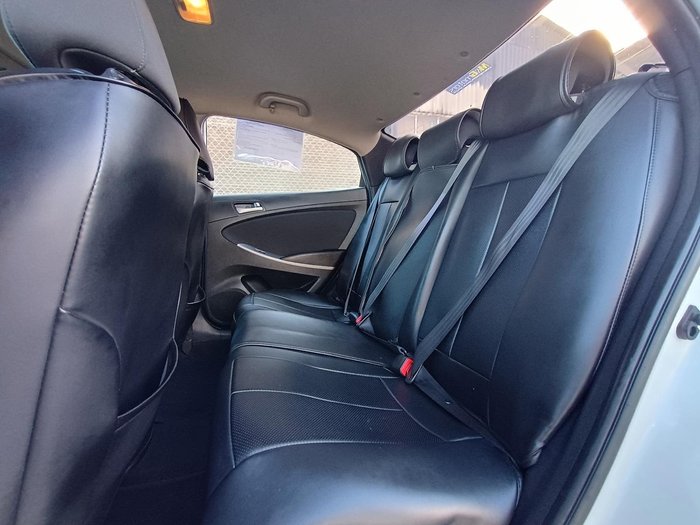 2016 Hyundai Accent Active