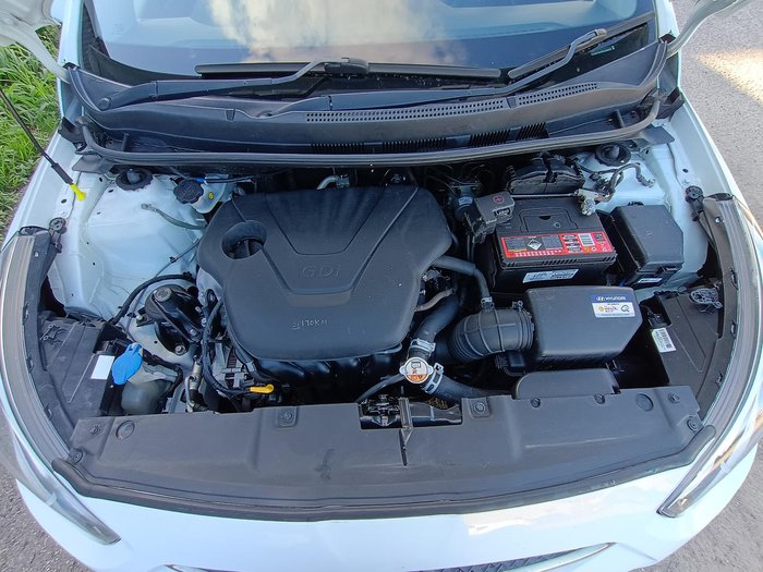2016 Hyundai Accent Active