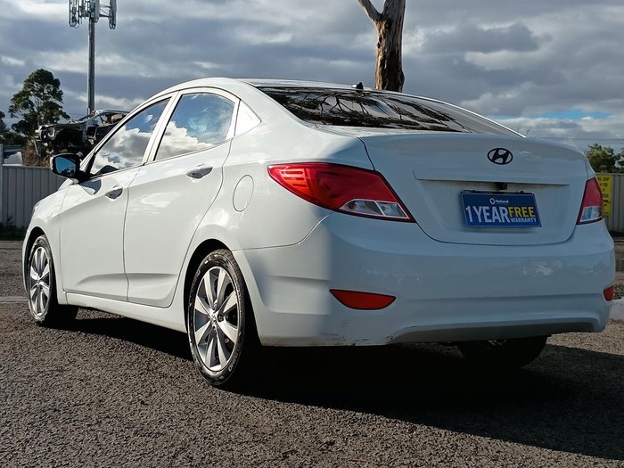 2016 Hyundai Accent Active