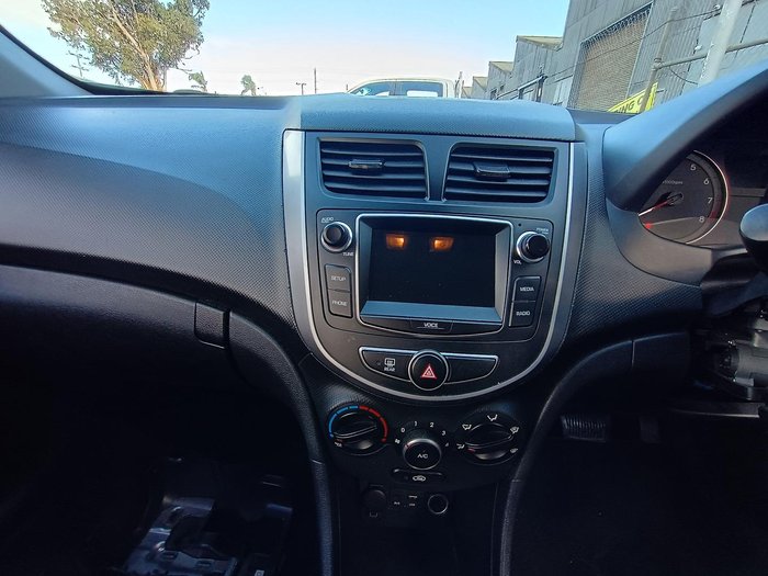 2016 Hyundai Accent Active