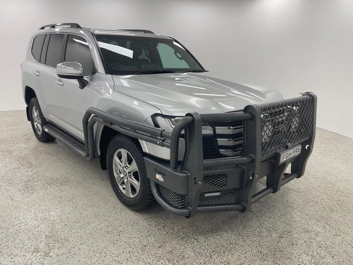 2024 Toyota Landcruiser Sahara FJA300R 4X4 Dual Range Silver Pearl