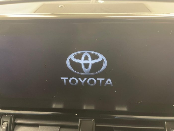 2024 Toyota Landcruiser Sahara FJA300R 4X4 Dual Range Silver Pearl