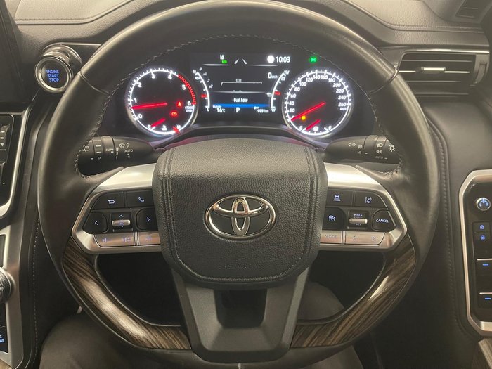 2024 Toyota Landcruiser Sahara FJA300R 4X4 Dual Range Silver Pearl
