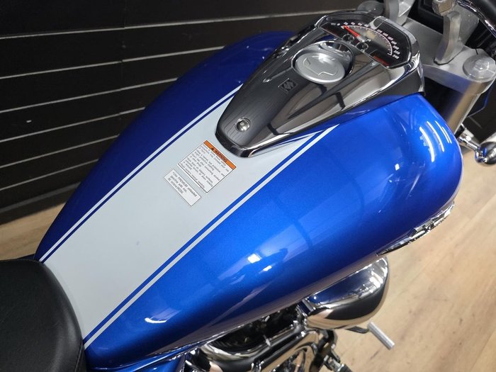 2011 SUZUKI VZR 1800 BOULEVARD (M109R) Blue