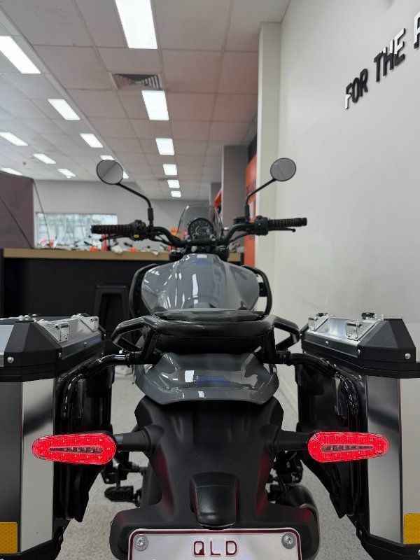 2024 Royal Enfield HIMALAYAN 450 Blue