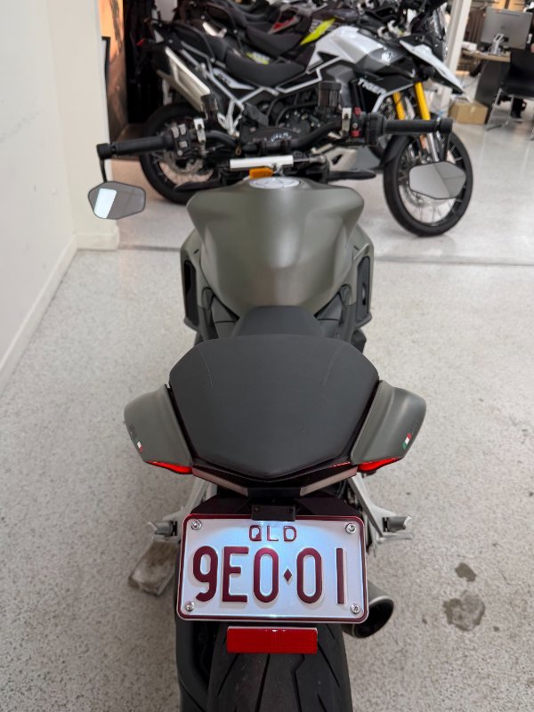 2023 DUCATI STREETFIGHTER V2 Green