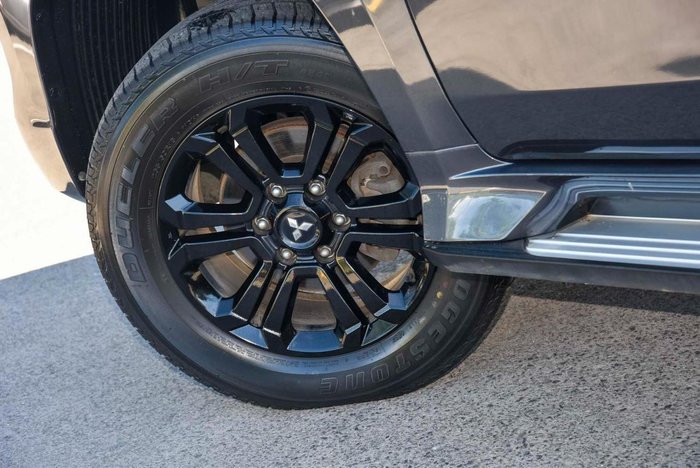 2022 Mitsubishi Pajero Sport