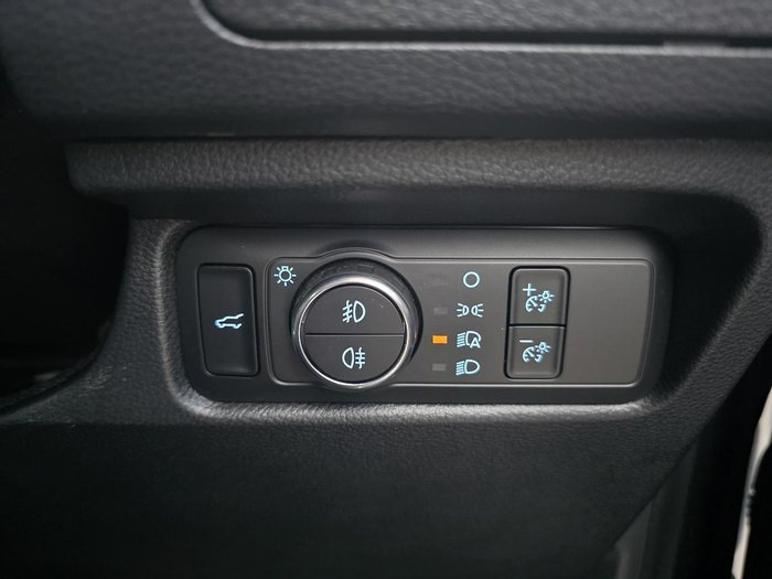 2025 Ford Everest Platinum