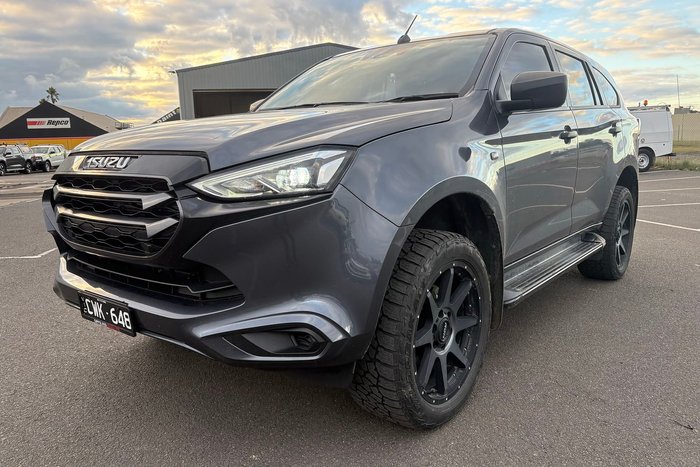 2023 Isuzu MU-X LS-M