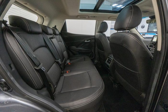 2025 Mahindra XUV3XO AX7L