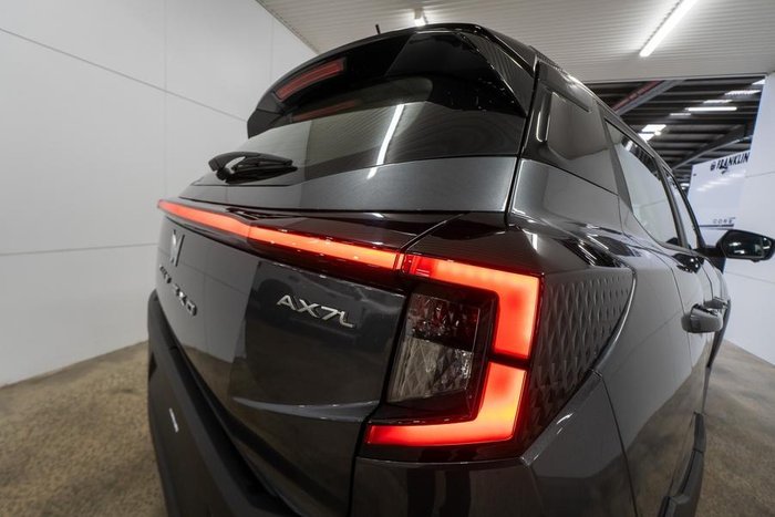 2025 Mahindra XUV3XO AX7L