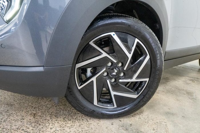 2025 Mahindra XUV3XO AX7L