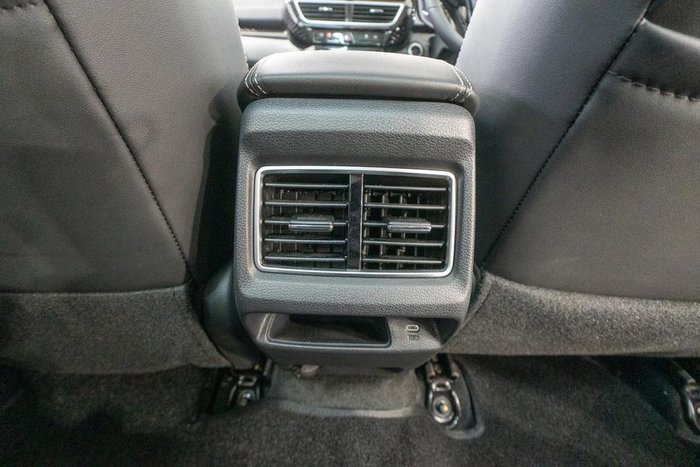 2025 Mahindra XUV3XO AX7L