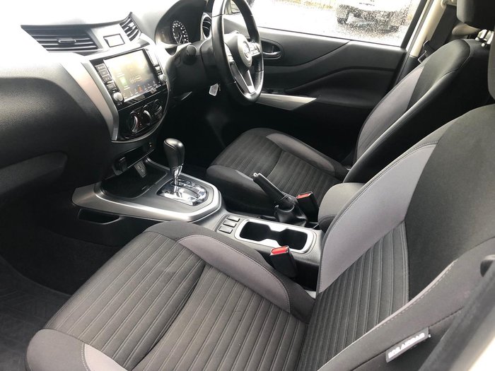 2022 Nissan Navara ST