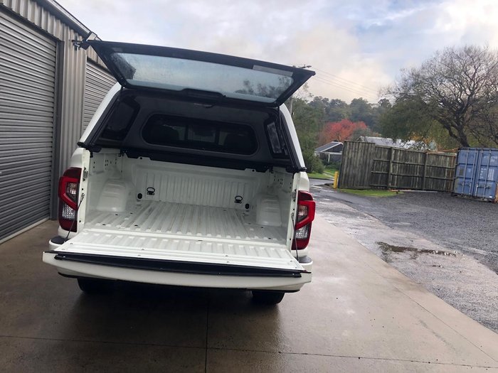 2022 Nissan Navara ST