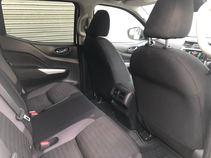 2022 Nissan Navara ST