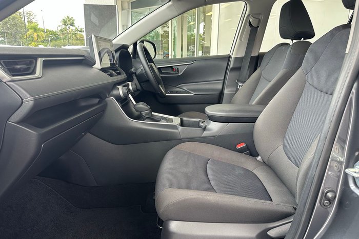 2025 Toyota RAV4 GX