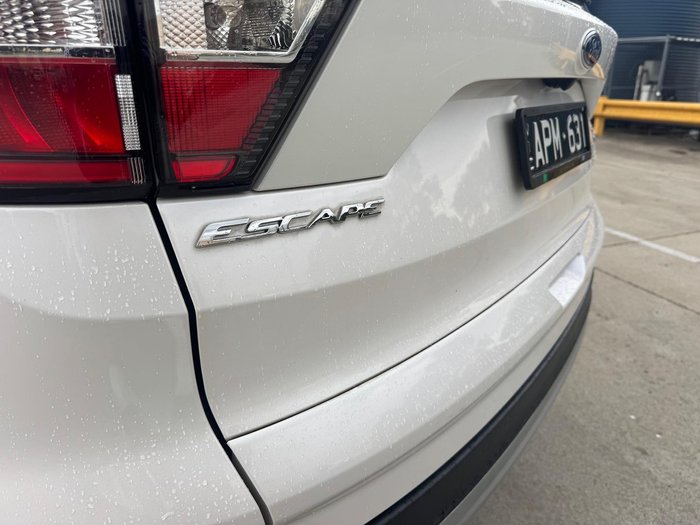 2017 Ford Escape Titanium ZG AWD White