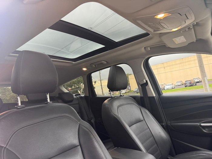 2017 Ford Escape Titanium ZG AWD White
