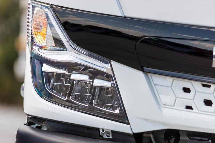 2026 Fuso Canter 515 Alloy Tray White