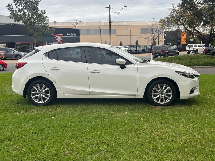 2016 Mazda 3 Maxx