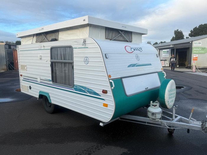 1997 Royal Flair Comet 16' ( 5.0M )