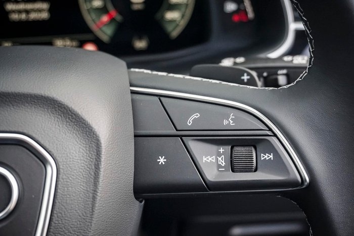 2025 Audi Q7 TFSI 185kW S line edition
