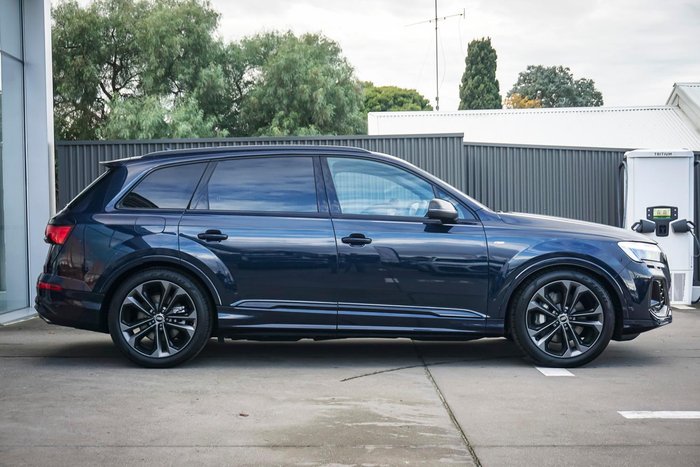 2025 Audi Q7 TFSI 185kW S line edition