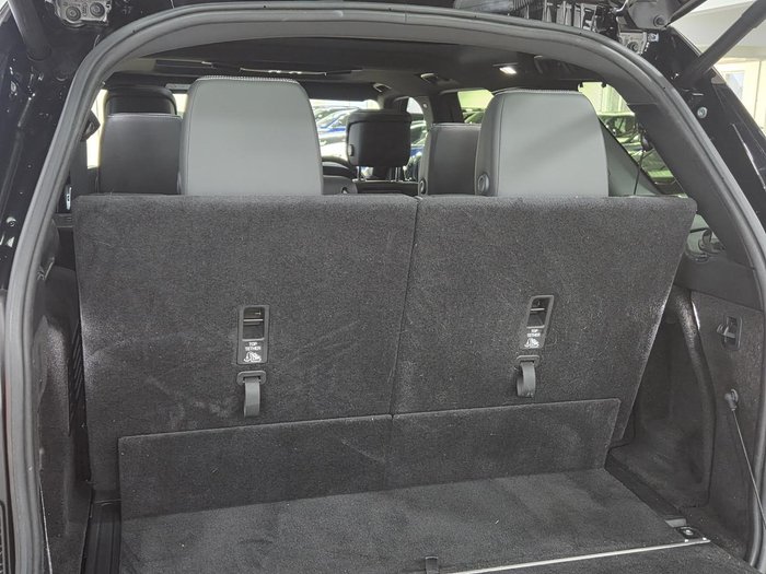 2021 Land Rover Discovery D300 SE