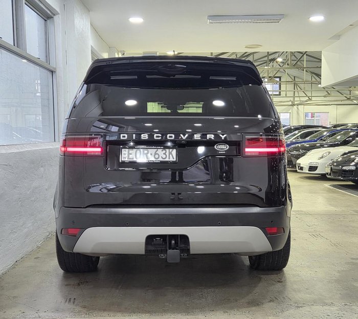 2021 Land Rover Discovery D300 SE