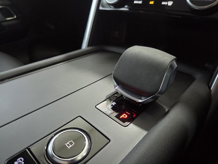 2021 Land Rover Discovery D300 SE