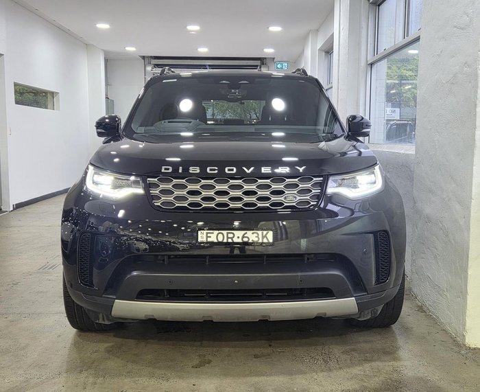 2021 Land Rover Discovery D300 SE