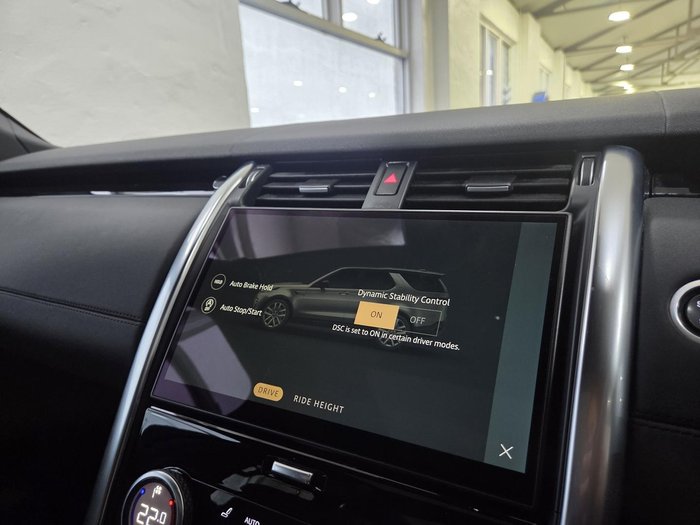 2021 Land Rover Discovery D300 SE