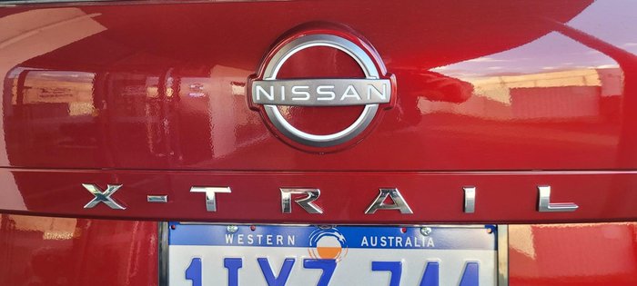 2024 Nissan X-TRAIL ST