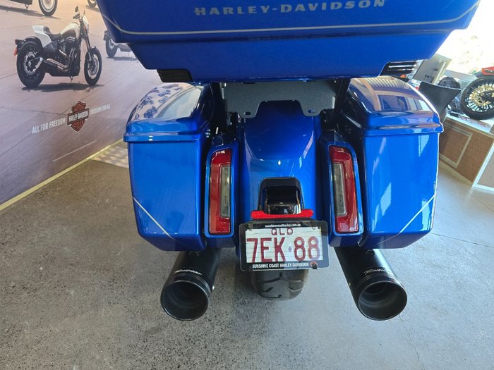 2025 HARLEY-DAVIDSON FLHXU STREET GLIDE ULTRA (117)