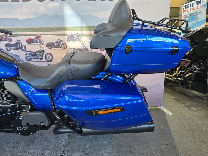 2025 HARLEY-DAVIDSON FLHXU STREET GLIDE ULTRA (117)